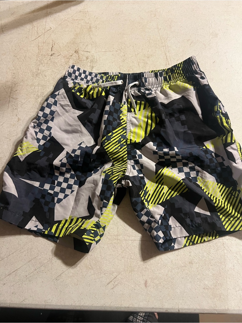 Men's Geometric Print Swim Trunks in Black, White & Neon Yellow boys 11/12